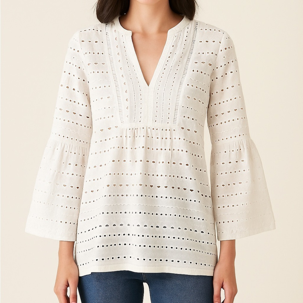 LOFT White Eyelet Top Size Medium V Neck Long Bell Sleeves Lightweight